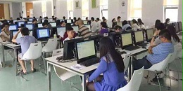 支持教学质量评估，高等院校网络阅卷系统，为教学改革提供依据。在当今这个信息化飞速发展的时代，高等教育的质量评估已经成为教学改革不可或缺的一部分。支持教学质量评估，高等院校网络阅卷系统的建立和完善，无疑为我们打开了一个全新的视角，为教学质量的提升和教学方法的创新提供了坚实的依据。首先，网络阅卷系统的应用大大提高了评估的效率和准确性。通过电子化的作业提交和批改，不仅节约了大量的纸张资源，更重要的是，它使得教师能够更加专注于学生作业的内容分析，而不是消耗时间在物理上的收集和分发上。这种方式不仅提高了工作效率，也提升了评价的公正性和客观性。其次，网络阅卷系统为教学改革提供了数据支持。系统可以准确记录每位学生的学习情况，包括他们的优点和进步空间，这为教师针对性地调整教学策略、优化课程内容提供了可能。同时，这些数据还可以作为教学成果的反馈，帮助教师和教育管理者更好地理解教学效果，从而做出更加科学合理的决策。此外，网络阅卷系统还促进了教学资源的共享。在这个平台上，教师可以轻松分享优质的教学资源和批改经验，这不仅有助于提升教师自身的专业水平，也为学生创造了更加丰富多样的学习环境。通过这种方式，教育资源得到了更有效的利用和分配，极大地促进了教育公平。最后，网络阅卷系统的建立和完善，是对传统教学模式的一种有益补充。它不仅提高了教学管理的现代化水平，还为教学质量的持续提升奠定了基础。通过这个系统，我们可以更清晰地看到教学过程中的每一个细节，更准确地把握教学质量的提升方向，为教学改革提供了强有力的支撑。总之，支持教学质量评估，高等院校网络阅卷系统的建立和完善，对于提升教育质量、推动教学改革具有重要意义。它不仅能够提高教学效率和评估的公正性，还能为教学改革提供数据支持，促进教学资源的共享，是推动高等教育持续发展的重要工具。